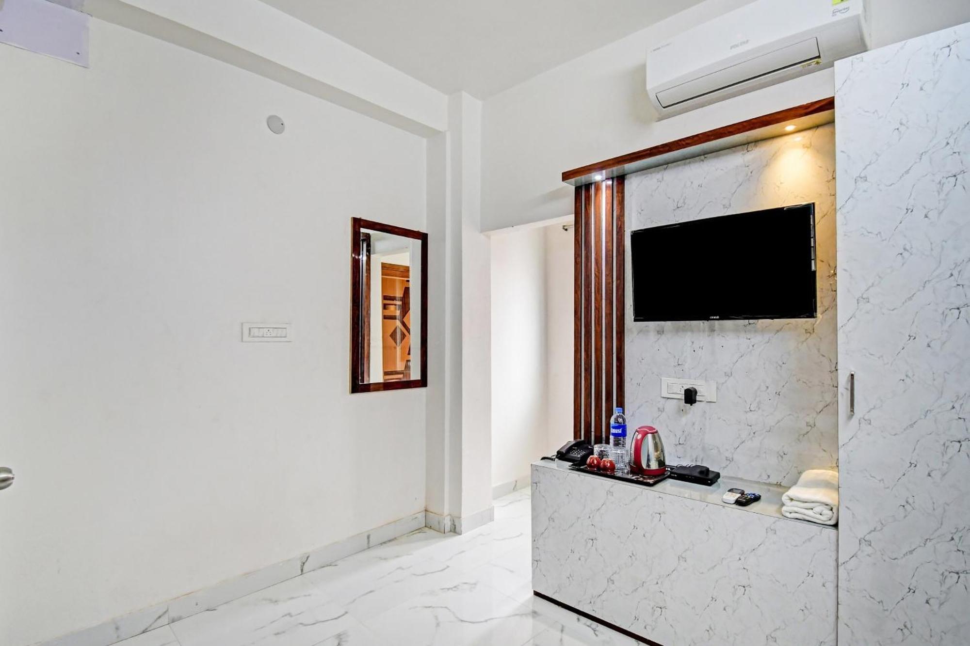 Hotel O Diamond Regency Near Birla Mandir Calcutta Extérieur photo
